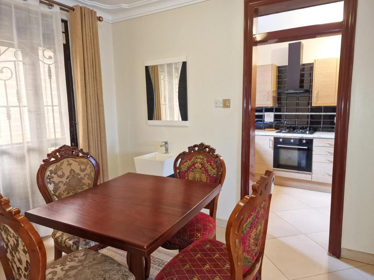 Eric Wilkins Apartments Lubowa ภายนอก รูปภาพ